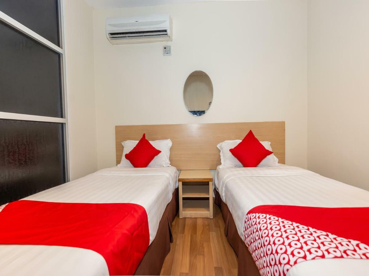 Oyo 1155 906 Batu Berendam Hotel Malacca Ngoại thất bức ảnh