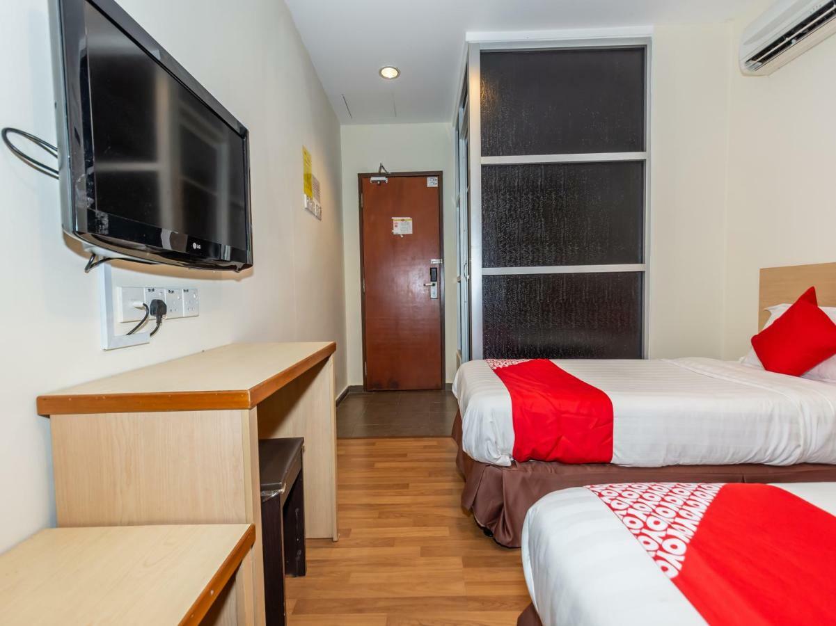 Oyo 1155 906 Batu Berendam Hotel Malacca Ngoại thất bức ảnh
